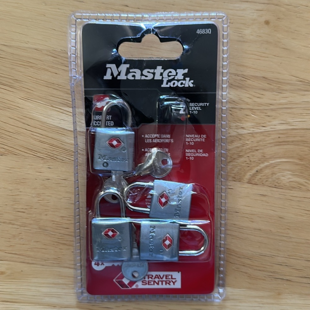 Master Lock 4 pack - Picture 2 of 7